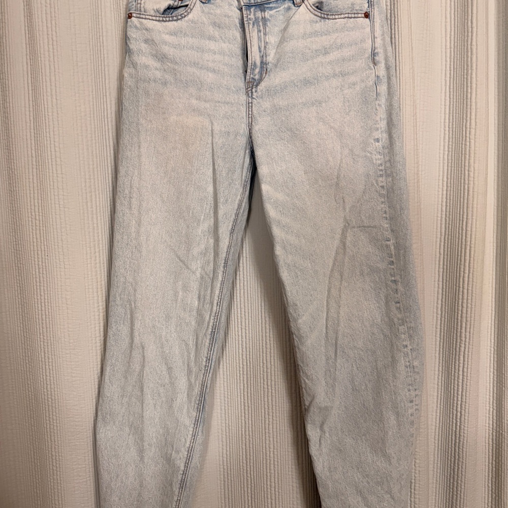 American Eagle Outfitters Light Wash Straight Leg Jeans